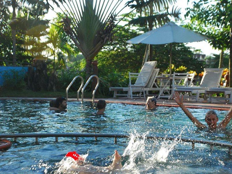Pho Hoi Riverside Resort Хоян Екстер'єр фото